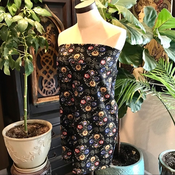 LuLaRoe floral Cassie skirt - Picture 2 of 6